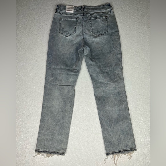 International Concepts Ripped Straight-Leg Jeans Light Indigo Size 10P NWT - Picture 8 of 11